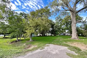 6522 Hwy 6, Hitchcock, TX 77563 - Photo 1