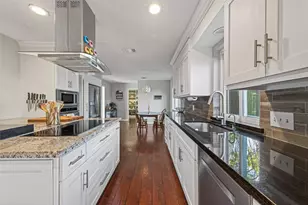 1426 Heathwood Dr, Houston, TX 77077 - Photo 20