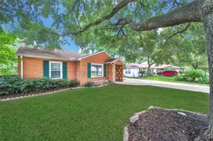 1607 Libbey Dr, Houston, TX 77018 - Photo 2