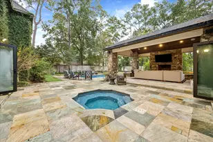 10611 Tarrington Dr, Houston, TX 77024 - Photo 14