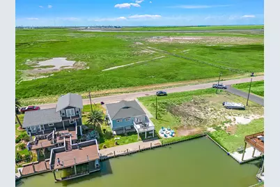 104 Marlin Lane, Freeport, TX 77541 - Photo 8