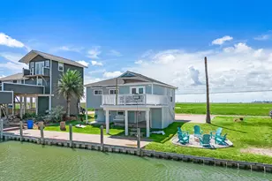 104 Marlin Ln, Freeport, TX 77541 - Photo 1