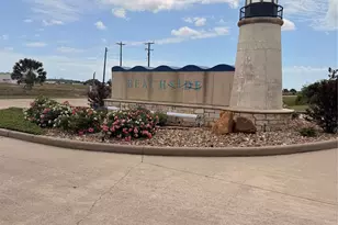 3344 Bay Pt Dr, Palacios, TX 77465 - Photo 1
