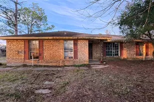 748 County Rd 296D, Alvin, TX 77511 - Photo 1