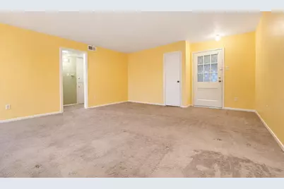 8223 Kingsbrook Road #215, Houston, TX 77024 - Photo 6