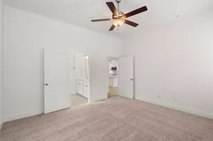 612 Crested Duck Ct, Willis, TX 77318 - Photo 6