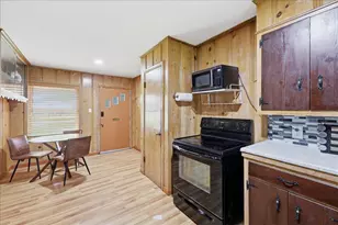 3495 Redwood Dr, Beaumont, TX 77703 - Photo 10