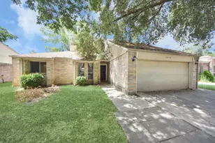 4019 Adonis Dr, Spring, TX 77373 - Photo 2