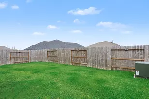 731 Mockingbird Passage Dr, Beasley, TX 77417 - Photo 22