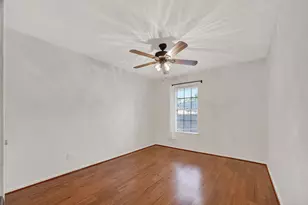 7505 Memorial Woods Dr, Houston, TX 77024 - Photo 28