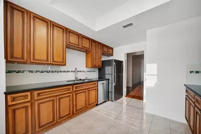 7505 Memorial Woods Drive #24, Houston, TX 77024 - Photo 14