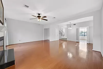 7505 Memorial Woods Drive #24, Houston, TX 77024 - Photo 8