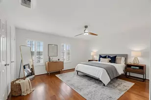 7505 Memorial Woods Dr, Houston, TX 77024 - Photo 18