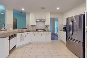 6014 Knollwood Tr, Spring, TX 77373 - Photo 10