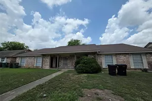 12740 Shannon Hills Dr, Houston, TX 77099 - Photo 2