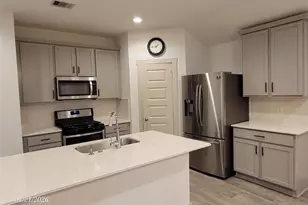 8215 Hush Hts Dr, Rosharon, TX 77583 - Photo 8