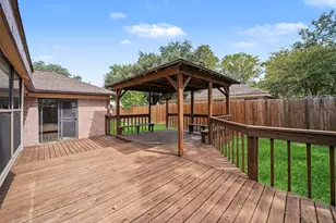 10038 Wayward Wind Ln, Houston, TX 77064 - Photo 30