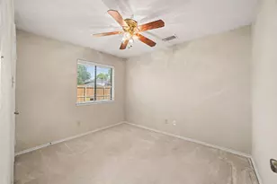 10038 Wayward Wind Ln, Houston, TX 77064 - Photo 20