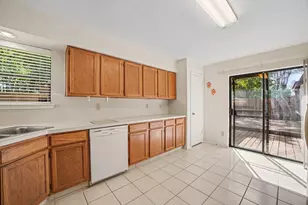10038 Wayward Wind Ln, Houston, TX 77064 - Photo 14