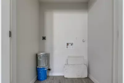5874 Belcrest Street, Houston, TX 77033 - Photo 12