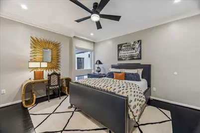 45 Briar Hollow #6, Houston, TX 77027 - Photo 44
