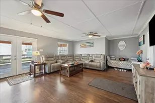 22922 Lunes St, Galveston, TX 77554 - Photo 6