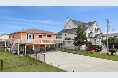 22922 Lunes Street, Galveston, TX 77554 - Photo 4