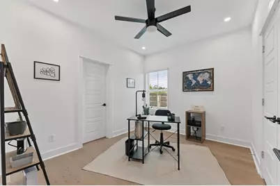 3008 Jensen Springs Lane, Houston, TX 77026 - Photo 14