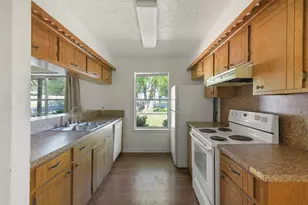 217 Lazy Ln, Conroe, TX 77301 - Photo 10