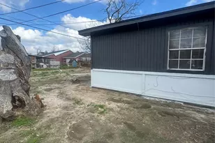 9113 Oak Knoll Ln, Houston, TX 77078 - Photo 24