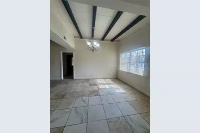 9113 Oak Knoll Lane, Houston, TX 77078 - Photo 10