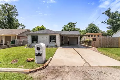 1913 Thonig Road, Houston, TX 77055 - Photo 1