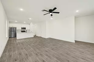 7953 Booker St, Houston, TX 77028 - Photo 2