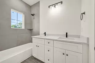 7953 Booker St, Houston, TX 77028 - Photo 12
