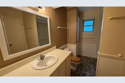 67 E White Willow Circle, The Woodlands, TX 77381 - Photo 10