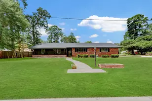 1703 N Roberson St, Conroe, TX 77301 - Photo 8