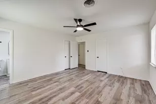 1703 N Roberson St, Conroe, TX 77301 - Photo 24