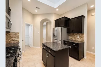 2462 Garden Shadow Drive, Conroe, TX 77384 - Photo 4