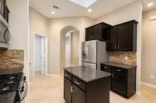 2462 Garden Shadow Dr, Conroe, TX 77384 - Photo 4