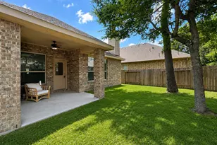 2462 Garden Shadow Dr, Conroe, TX 77384 - Photo 16