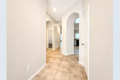 2462 Garden Shadow Drive, Conroe, TX 77384 - Photo 2