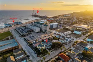 2207 Ave P, Galveston, TX 77550 - Photo 44