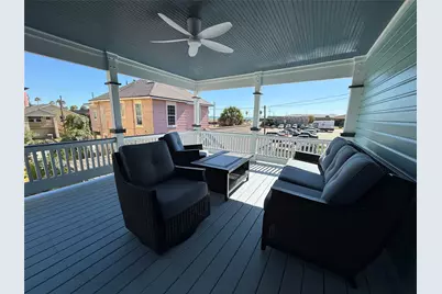 2207 Avenue P, Galveston, TX 77550 - Photo 32