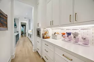 4609 Holly St, Bellaire, TX 77401 - Photo 16