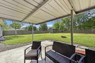11565 Greenway Dr, Beaumont, TX 77705 - Photo 32