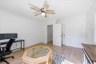 11565 Greenway Dr, Beaumont, TX 77705 - Photo 30