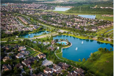 5027 Hurston Park Trail, Fresno, TX 77583 - Photo 10