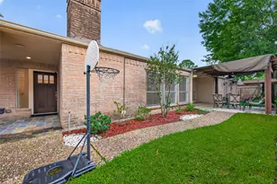 14222 Stokesmount Dr, Houston, TX 77077 - Photo 50