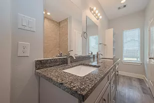 7926 Easter St, Houston, TX 77088 - Photo 12