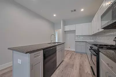 7926 Easter Street, Houston, TX 77088 - Photo 6